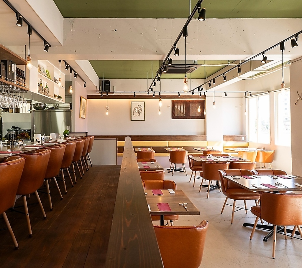 石垣島　肉料理とワインの店BROS.の写真ギャラリー