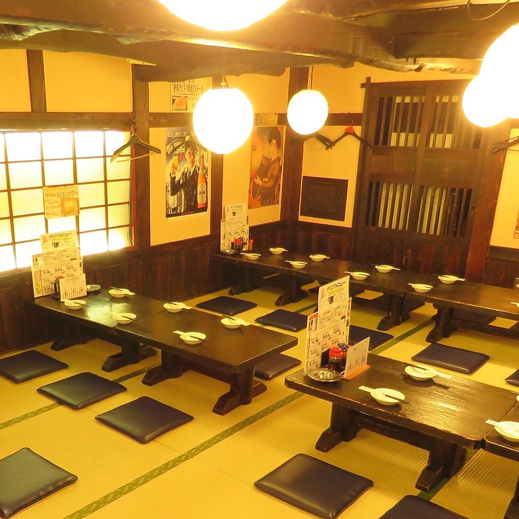 レトロな雰囲気が落ち着くお座敷が◎「会社帰りにちょっと飲んでく？」そんな時はカウンターで♪