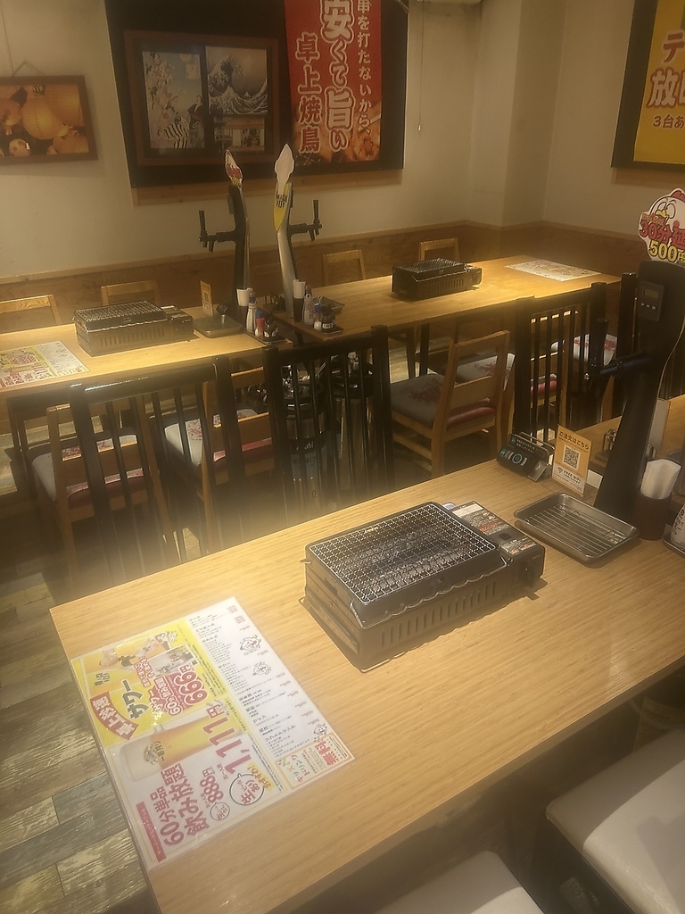 1次会、2次会でもご利用大歓迎！！最大20名様卓上サバー付きスペース