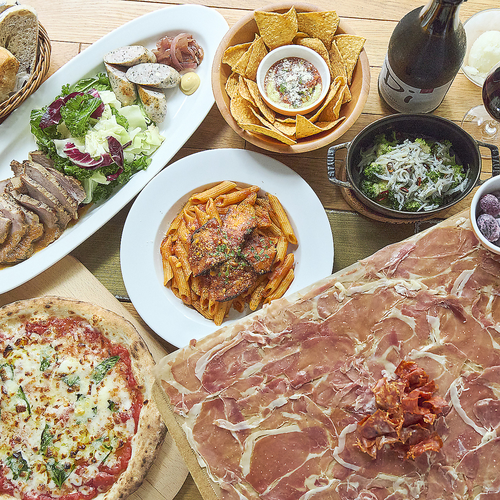 コースは飲み放題付き4500円・5000円・5500円の3種類のプランをご用意しております！