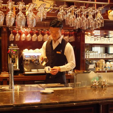 三笠会館本店 イタリアンバール ラ ヴィオラ>