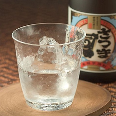 焼酎や日本酒も豊富に取り揃えております。