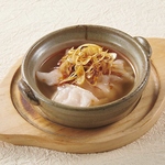 【えび入り水餃子　食べるラー油がけ】プリっとモチモチえび餃子♪是非ご堪能ください♪！
