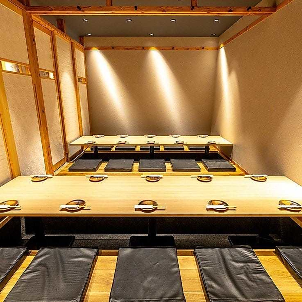 団体様でも完全個室でご案内いたします！大宴会場もあるので会社宴会などさまざまなシーンに◎