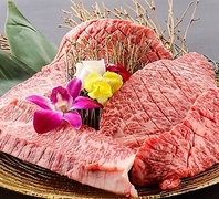 こだわりお肉の食べ放題が35品1980円～！