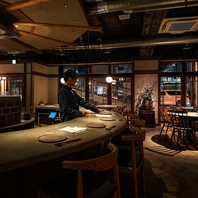 臨場感あふれるカウンター