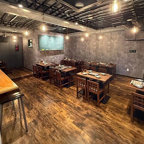 厳選された日本酒と秘伝の出汁おでんが自慢！旬の刺身も味わえる大人の隠れ家酒場♪