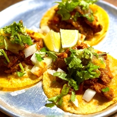 B パストール &nbsp;Al Pastor（Marinated Pork with Smoked chilli peppers & Pineapple）