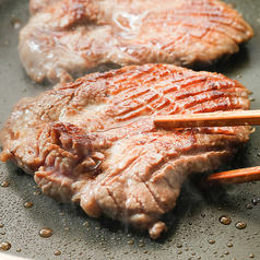 厚切り牛タン焼き