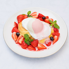 ラクレット風いちごアイススフレパンケーキ　2枚