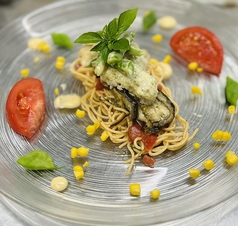 [オードブル]　鱧のフリーと焼き茄子、地元上賀茂の夏野菜添え冷製パスタと共に