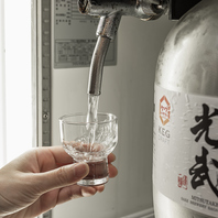≪お酒が飲める、買える！通も唸る充実のラインナップ≫