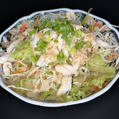 蒸し鶏の胡麻ドレサラダ