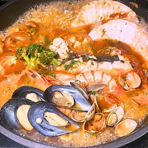 【栄駅3分】味に一切の妥協なし！“創作イタリアンと鍋が楽しめる！