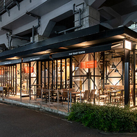 アクセス良好。高架下の隠れ家。