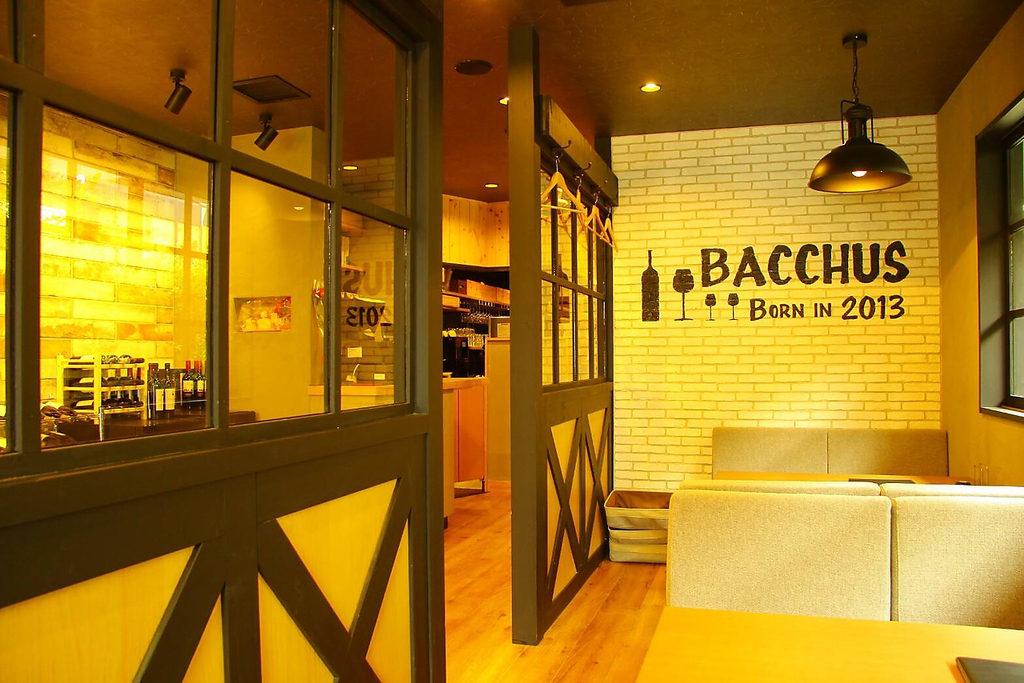 BACCHUS TOYOTA バッカス トヨタの写真ギャラリー