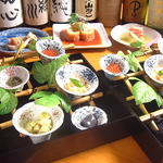 厳選された季節の旬の食材を、銀座で磨き上げられた本物の腕で調理します。