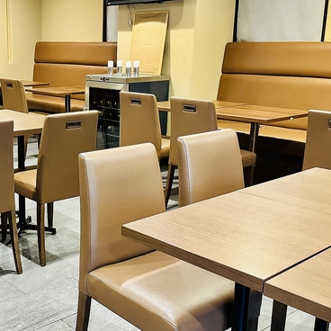 京モダンダイニング　リュクス　四条大宮店の雰囲気1