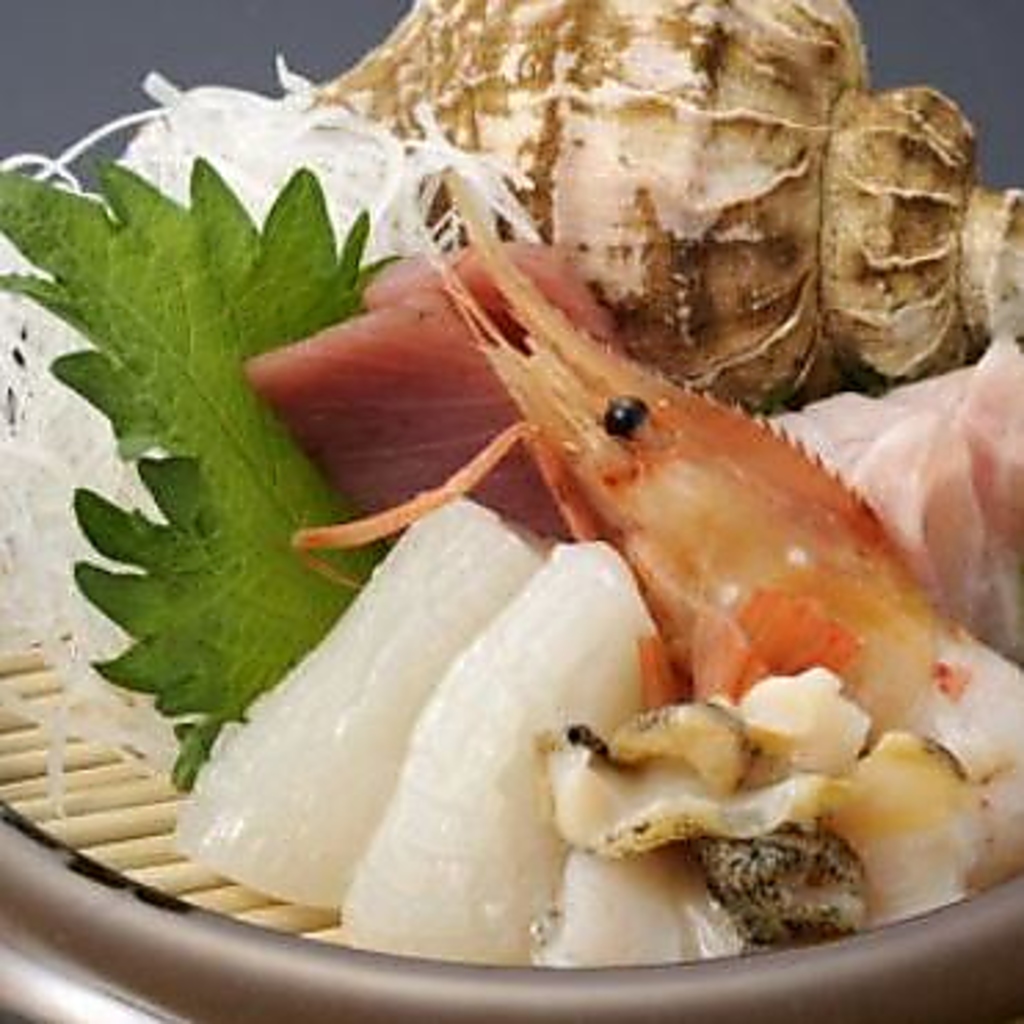 八戸駅前No.1居酒屋♪鮮度抜群で旬な海鮮をご賞味くださいませ。