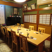 座敷は、大切な方の接待や家族のお祝い事にも最適です。