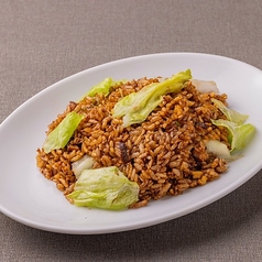 焦がし醤油の黒酢炒飯