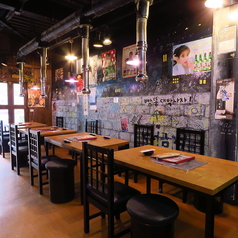 美豚 本店の雰囲気1