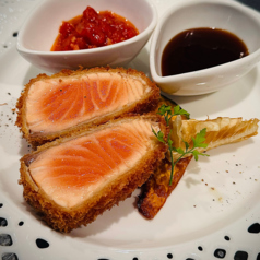 サーモンレアカツ