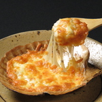 ホタテの甘味と濃厚なホワイトソースがまったり♪出来たてあっつあつを是非!!【ホタテグラタン】