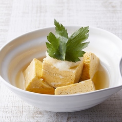 あご出汁で巻いた出し巻き卵