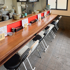 【気軽に座れるカウンター席】おひとり様での気楽な一杯におすすめのカウンター席をご用意しております♪