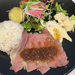 大人気のローストビーフプレート