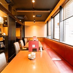 【宴会最大55名様まで】打ち上げ、同窓会などにおすすめの広々としたお席となっております。豊富な飲み放題付きコースはご予算に合わせてお選びいただけます♪