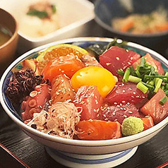 漁師の海鮮丼 卵のせ