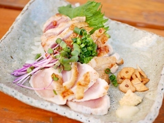 炭火炙り鳥刺し