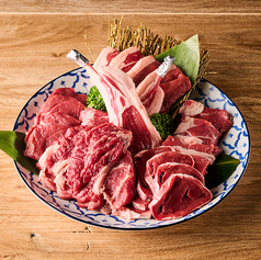 おすすめ!【羊肉6種!盛り合わせ】(1人前)