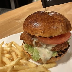 チキンフィレバーガー(フライドポテト付)