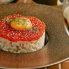イクラとチーズのクリームリゾット～卵黄のせ～