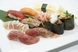 職人技が光る、創作肉寿司やハイレベルなオリジナル料理