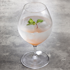 あら川の桃　贅沢ソーダ