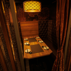 少人数様でも、団体様でも個室席をご用意致します。様々な用途にあわせて個室をご活用下さいませ。