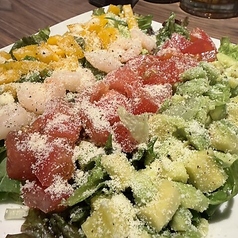 エビとアボカドのチョップドサラダ