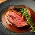 料理メニュー写真 牛フィレ肉とフォアグラのロッシーニ