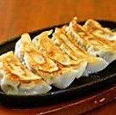 鉄板焼き餃子(6個)