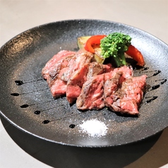 牛ハラミ肉のタリアータステーキ