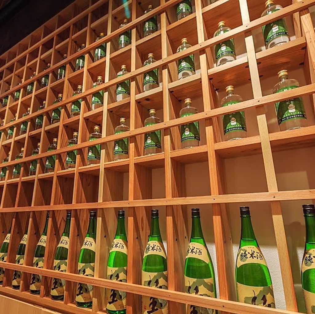 杉玉でしか飲めないオリジナルのお酒もご用意しております◎貴重な日本酒をぜひ一度お試しください！