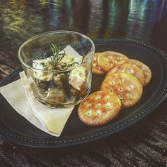 ブルーチーズとオリーブのマリネ