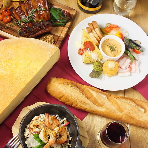 気軽に楽しむバル「トロロッソ」！ラクレットチーズや神戸牛ステーキをご堪能下さい◎