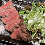 焼き鳥以外にも丈太郎自慢の逸品を取り揃えております！是非ご賞味ください！