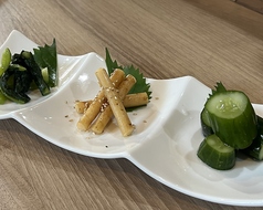 さっぱりひと休み♪漬け物盛り合わせ