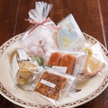 料理メニュー写真&nbsp;50種以上の豊富な焼き菓子をお好きなお皿でお好きなだけ取っちゃおう♪